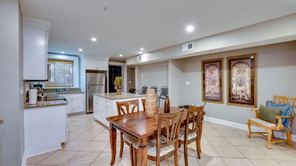 סוואנה 4 Bedroom Beauty Steps From The River מראה חיצוני תמונה